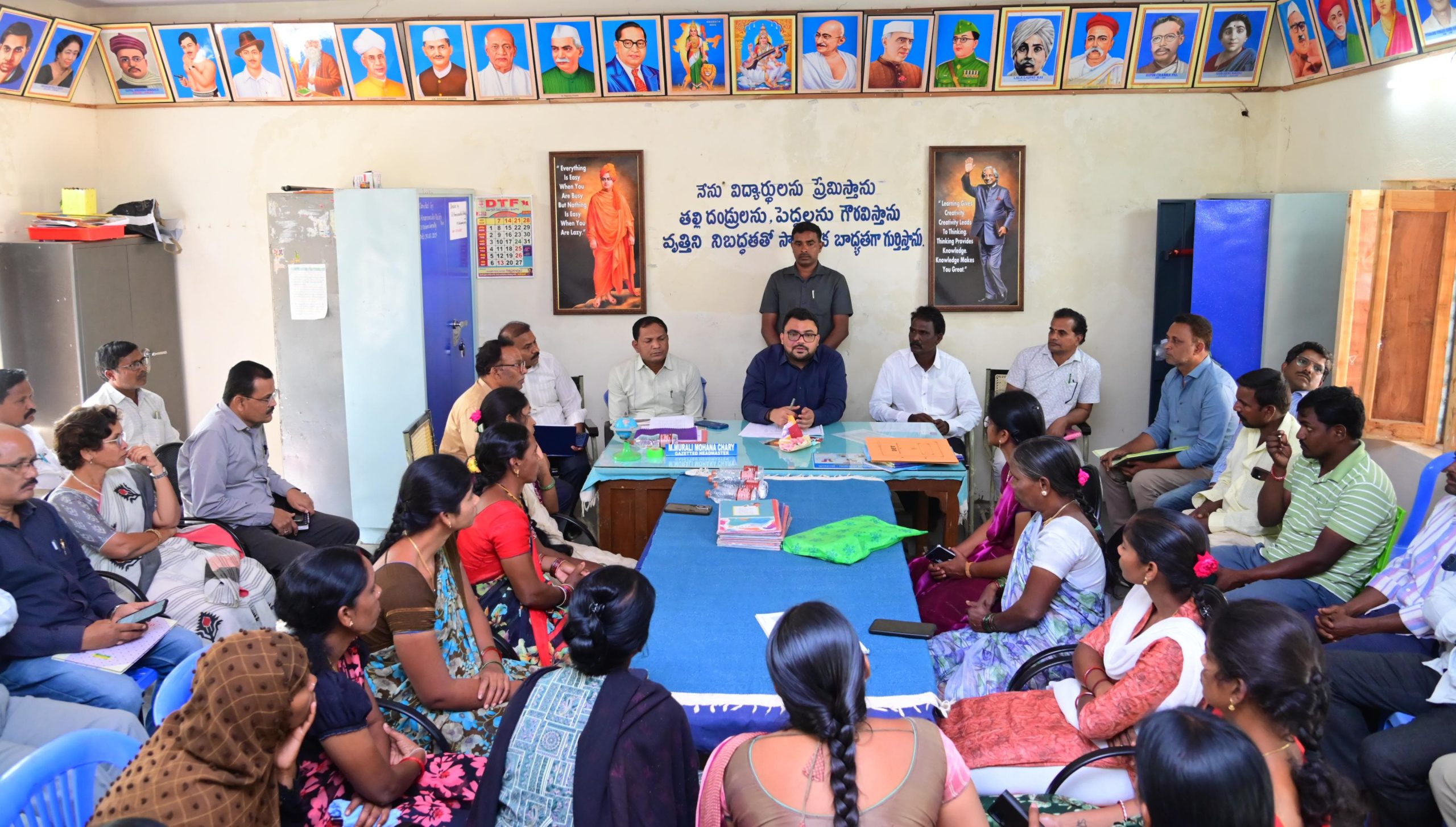 అంతర్జాతీయ ప్రమాణాలతో తెలంగాణ పబ్లిక్ స్కూల్స్ నిర్మాణ పనులు వేగవంతం చేయాలి