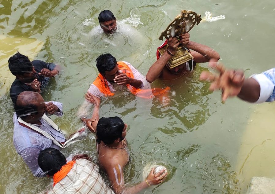 చౌడేపల్లి లో వైభవముగా గరుడ వాహనంపై వేణుగోపాలస్వామి ఊరేగింపు