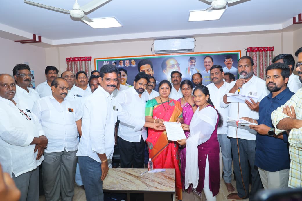 సత్తుపల్లి పట్టణం ఎమ్మెల్యే, క్యాంప్ కార్యాలయం లో