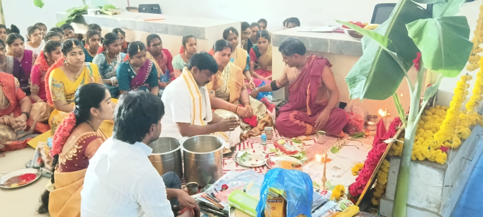 లుంబిని విద్యాలయం లో ఘనంగా సరస్వతీ పూజ వేడుకలు